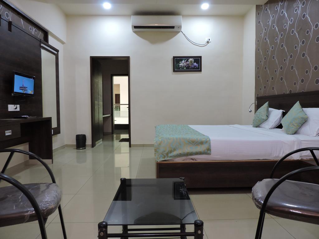 Hotel Sangam Regency Ratnagiri Room photo